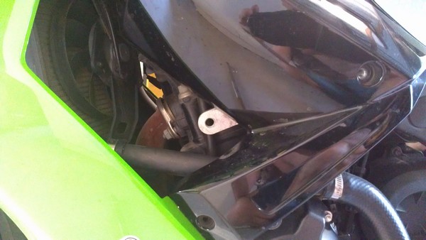 zx-10r-frame-slider-assembly-8.jpg zx-10r-frame-slider-assembly-8.jpg